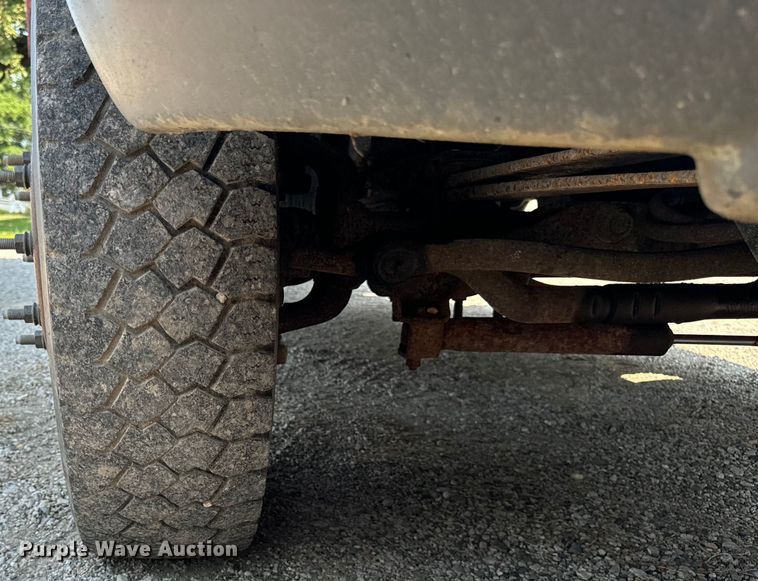 image for item OG9610 1999 Ford  F450 Super Duty XL dump truck