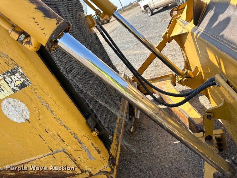 image for item OM9543 2008 Caterpillar D6T XL dozer