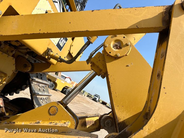 image for item OM9543 2008 Caterpillar D6T XL dozer