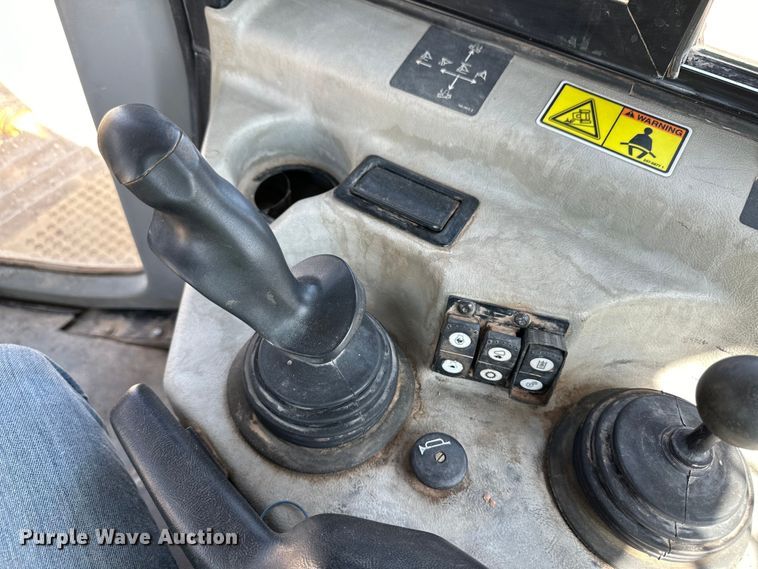 image for item OM9543 2008 Caterpillar D6T XL dozer