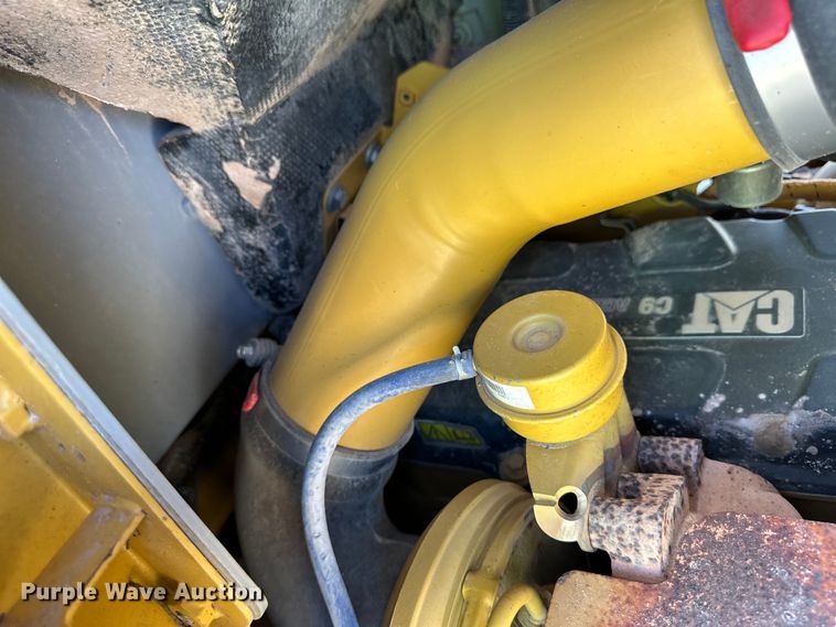 image for item OM9543 2008 Caterpillar D6T XL dozer