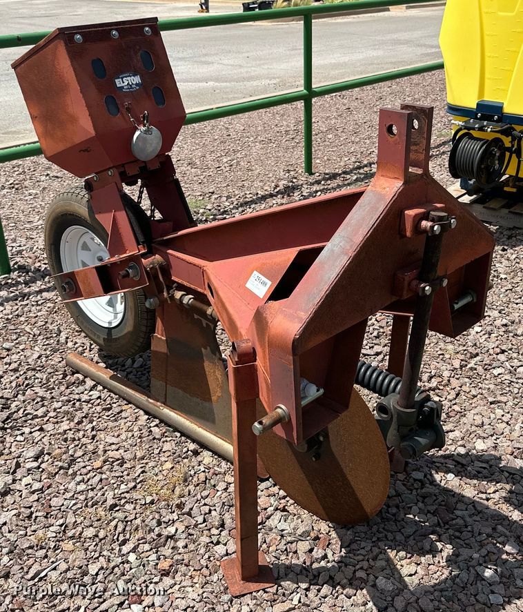 image for item DG4468 Elston gopher Plow