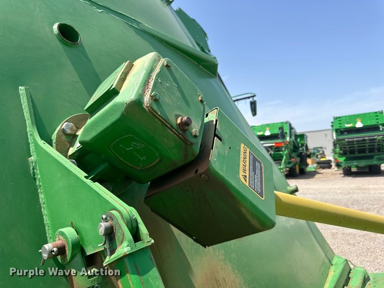 image for item DK6716 John Deere HX20 batwing rotary mower