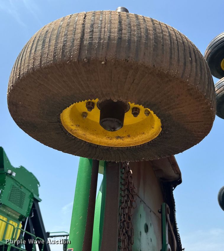 image for item DK6716 John Deere HX20 batwing rotary mower