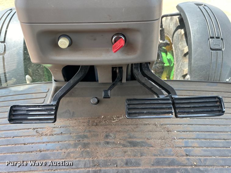 image for item DK6718 2013 John Deere 8335R MFWD tractor