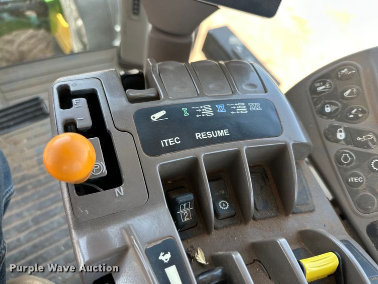 image for item DK6718 2013 John Deere 8335R MFWD tractor