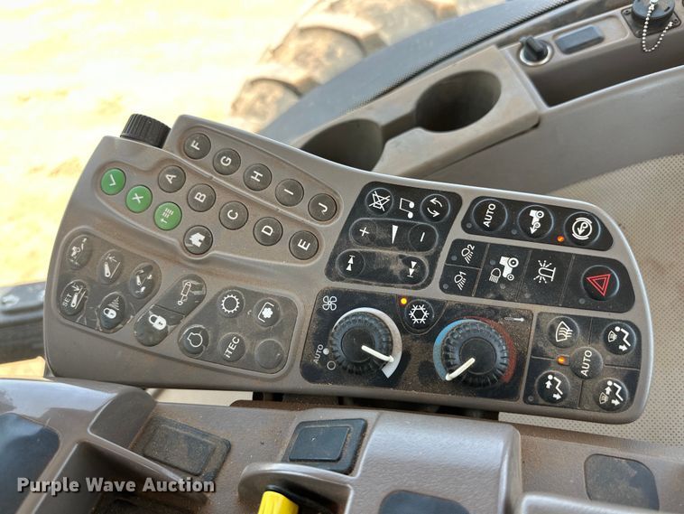 image for item DK6718 2013 John Deere 8335R MFWD tractor