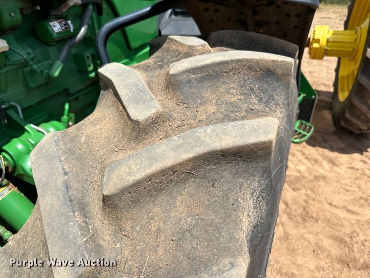 image for item DK6718 2013 John Deere 8335R MFWD tractor