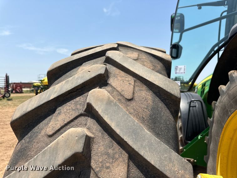 image for item DK6718 2013 John Deere 8335R MFWD tractor