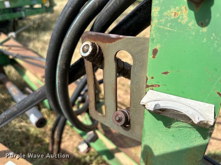 image for item DK6720 John Deere 685 sweep plow