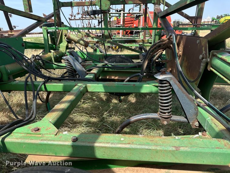 image for item DK6720 John Deere 685 sweep plow