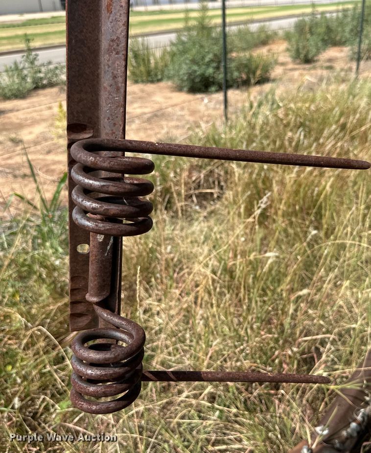 image for item DK6720 John Deere 685 sweep plow