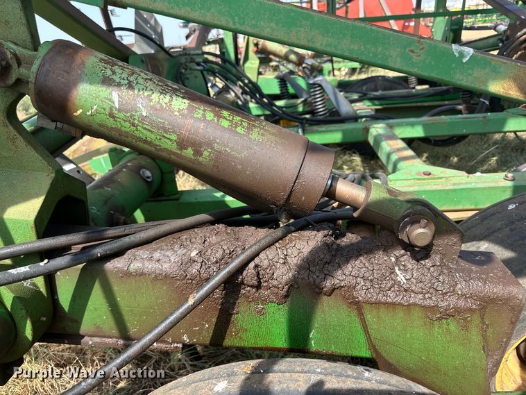 image for item DK6720 John Deere 685 sweep plow