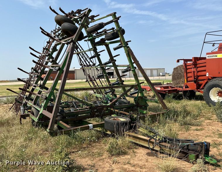 image for item DK6721 John Deere chisel