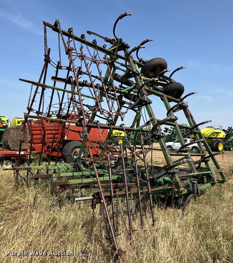 image for item DK6721 John Deere chisel