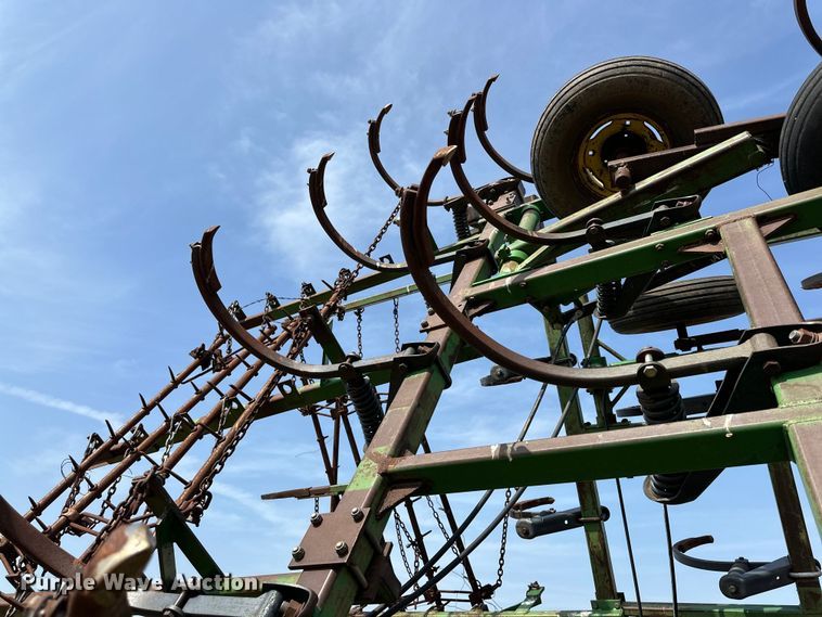 image for item DK6721 John Deere chisel