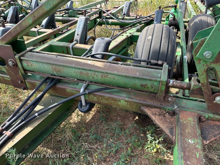 image for item DK6721 John Deere chisel