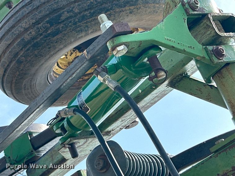 image for item DK6721 John Deere chisel