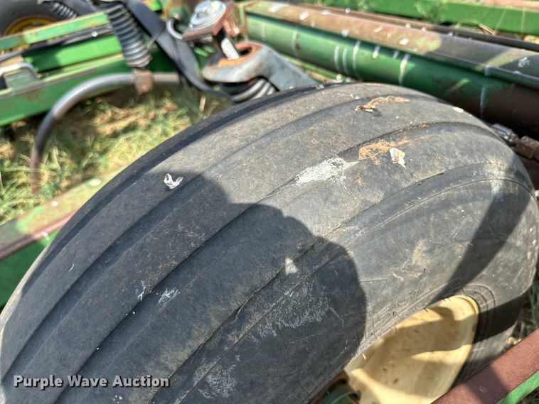 image for item DK6721 John Deere chisel