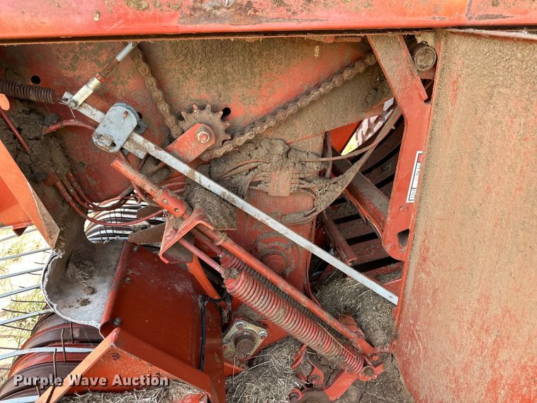 image for item DK6722 Hesston 4910 large square baler