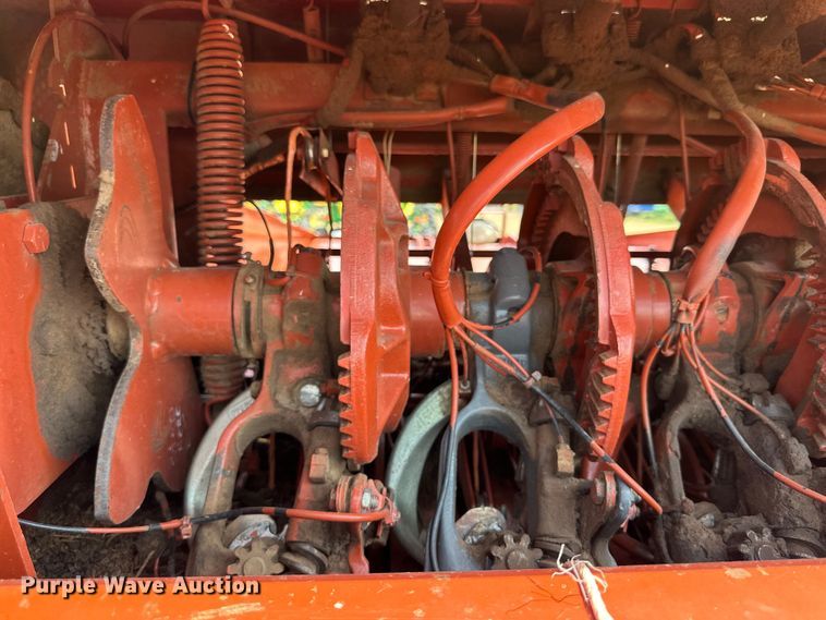 image for item DK6722 Hesston 4910 large square baler