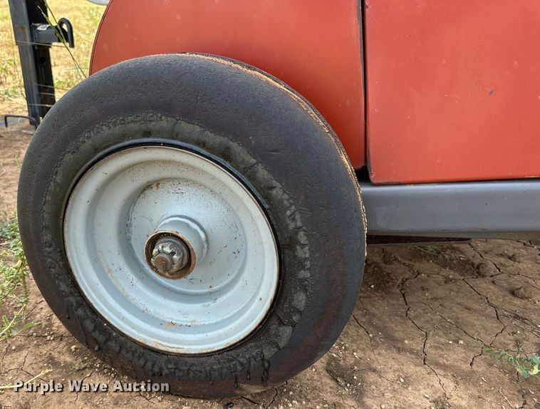 image for item DK6722 Hesston 4910 large square baler