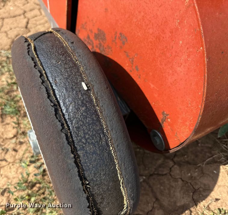 image for item DK6722 Hesston 4910 large square baler