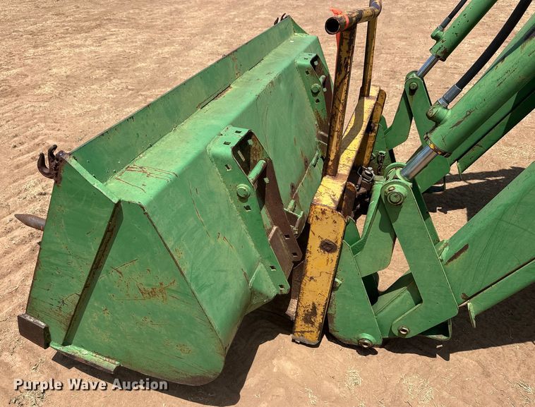 image for item DK6723 1988 John Deere 2955 MFWD tractor