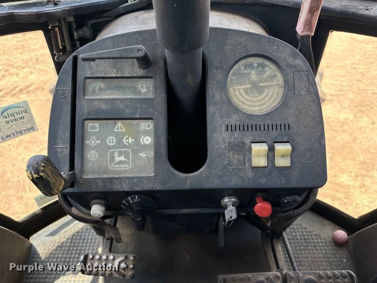 image for item DK6723 1988 John Deere 2955 MFWD tractor