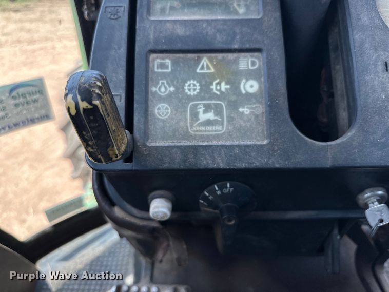 image for item DK6723 1988 John Deere 2955 MFWD tractor