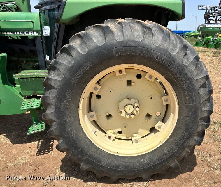 image for item DK6723 1988 John Deere 2955 MFWD tractor