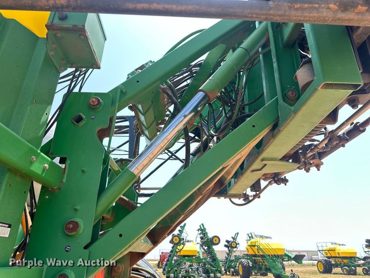 image for item DK6724 2005 John Deere 4920 applicator