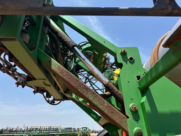 image for item DK6724 2005 John Deere 4920 applicator