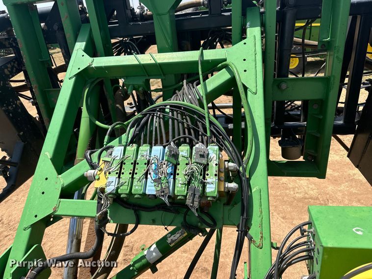 image for item DK6724 2005 John Deere 4920 applicator