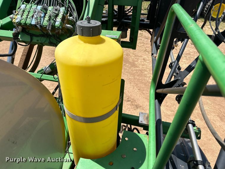 image for item DK6724 2005 John Deere 4920 applicator