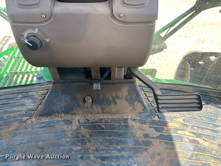 image for item DK6724 2005 John Deere 4920 applicator