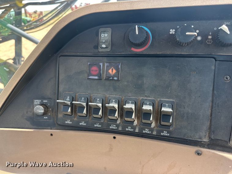 image for item DK6724 2005 John Deere 4920 applicator