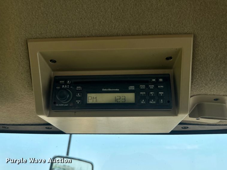 image for item DK6724 2005 John Deere 4920 applicator