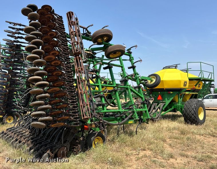 image for item DK6725 John Deere 730 air seeder
