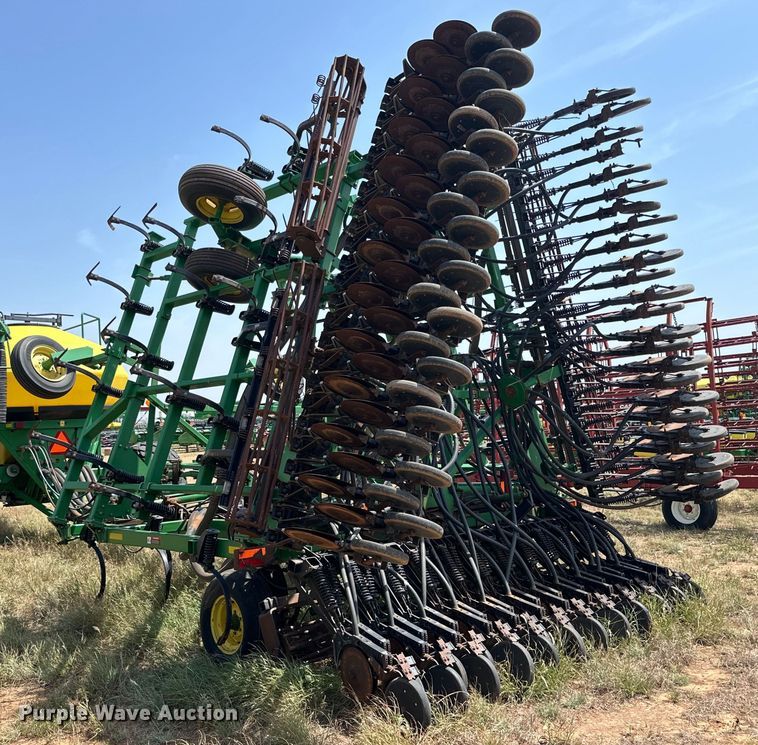 image for item DK6725 John Deere 730 air seeder