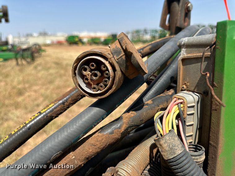 image for item DK6725 John Deere 730 air seeder