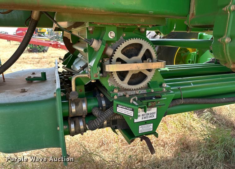 image for item DK6725 John Deere 730 air seeder
