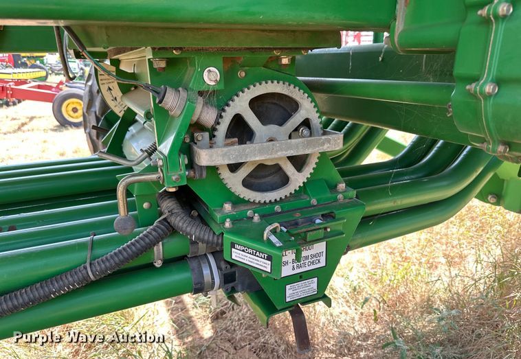 image for item DK6725 John Deere 730 air seeder