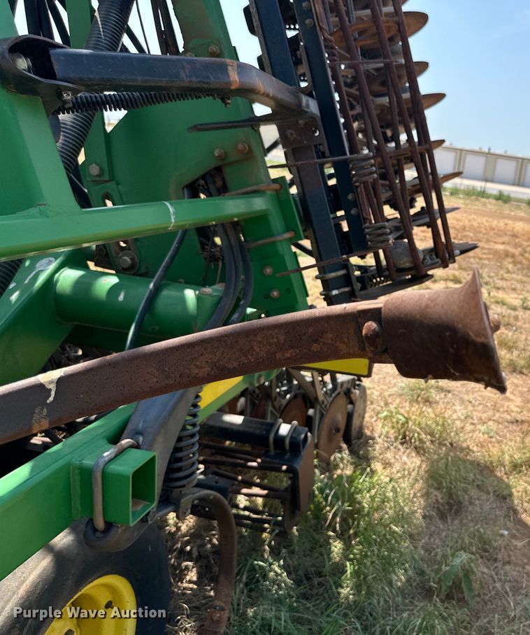 image for item DK6725 John Deere 730 air seeder