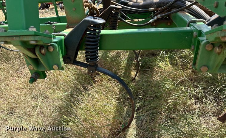 image for item DK6725 John Deere 730 air seeder