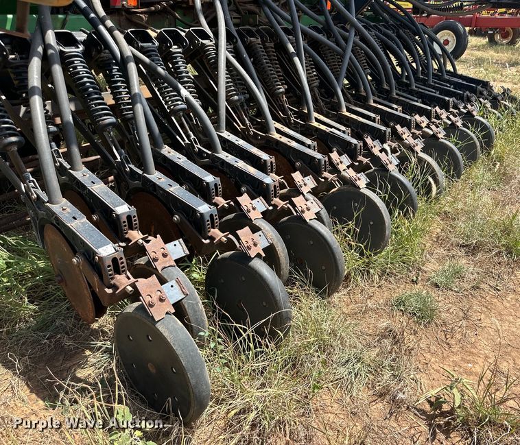 image for item DK6725 John Deere 730 air seeder