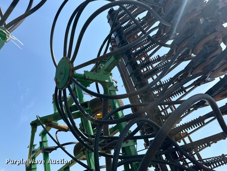 image for item DK6725 John Deere 730 air seeder