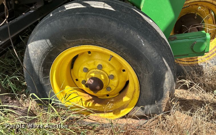 image for item DK6725 John Deere 730 air seeder