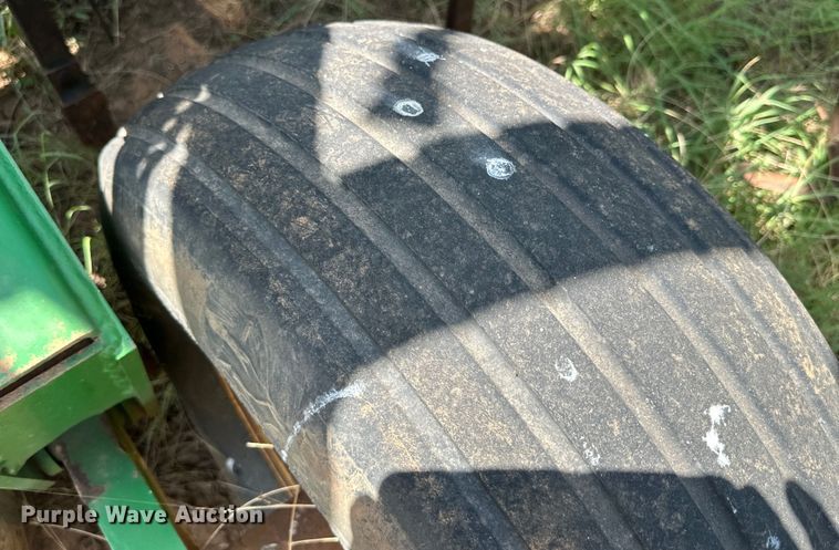 image for item DK6725 John Deere 730 air seeder