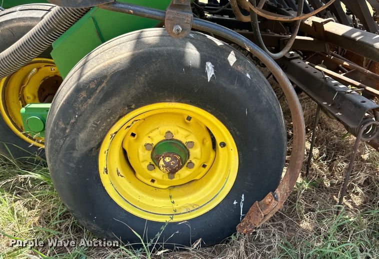 image for item DK6725 John Deere 730 air seeder